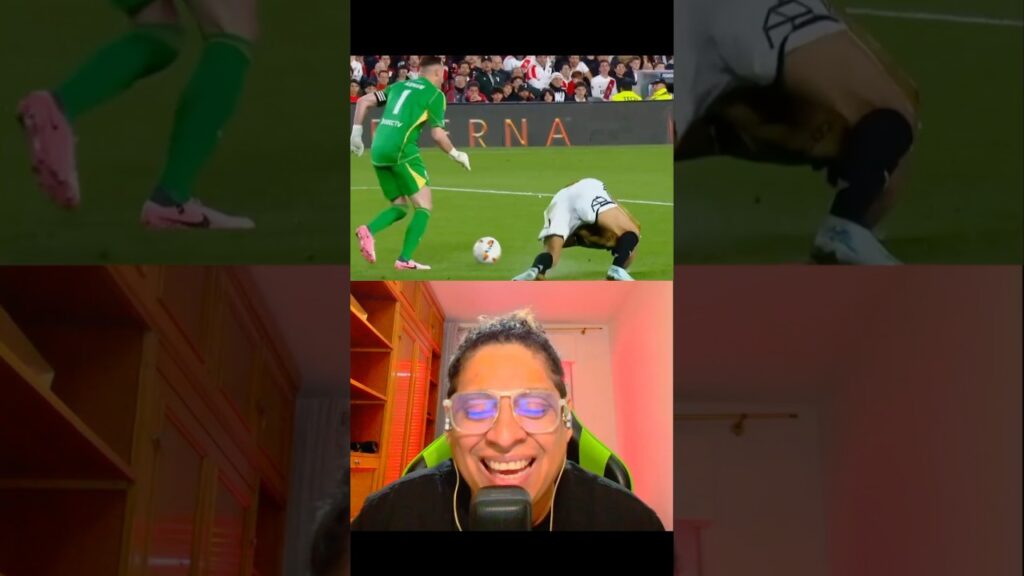 Enganche de Franco Armani a Arturo Vida el partido River Plate vs Colo-Colo, por Copa Libertadores