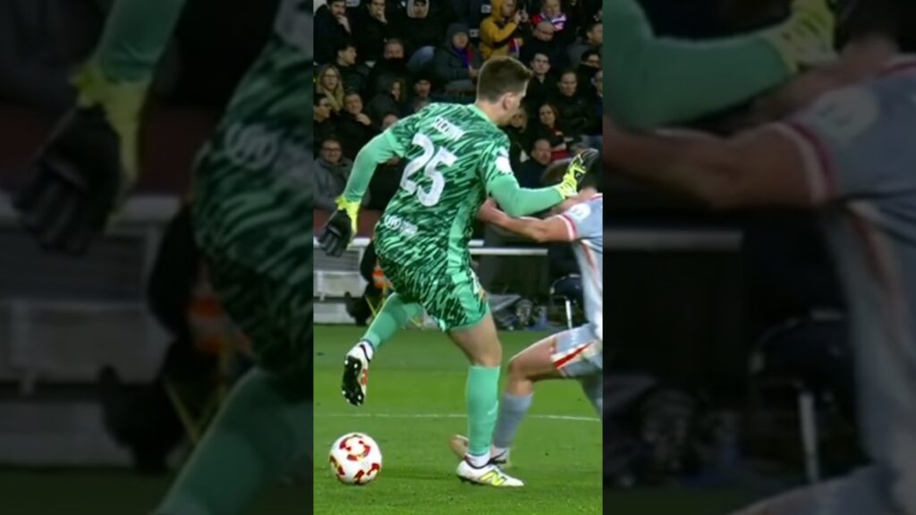 Wojciech szczęsny is such a crack🤣😂🤣.