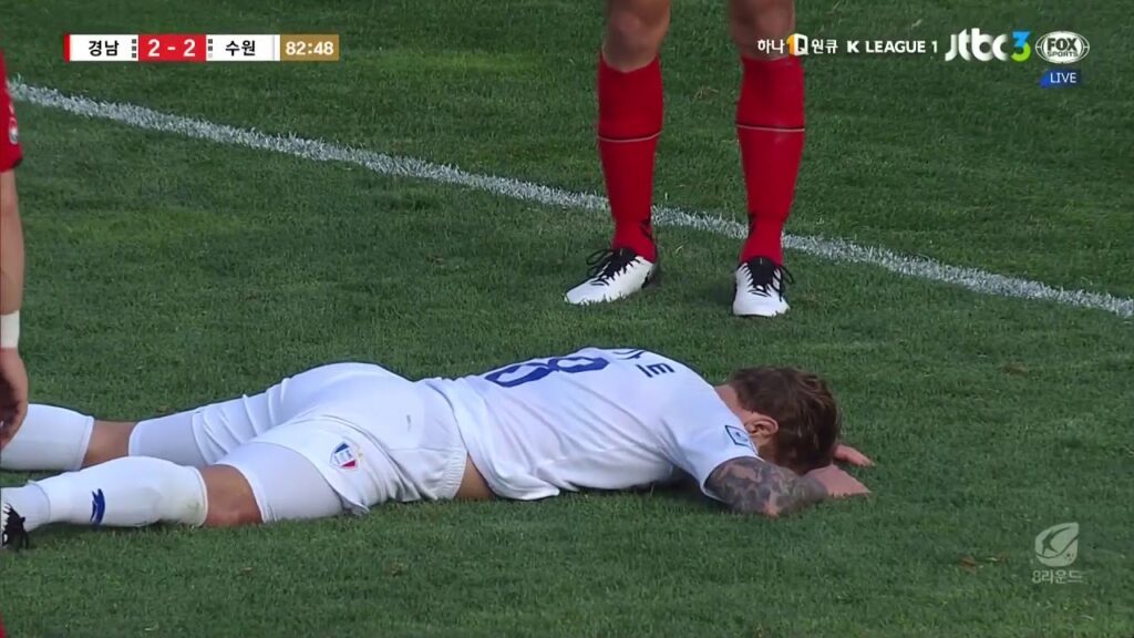[K리그] 홍철의 크로스를 헤딩슈팅으로 연결하며 추가골을 노려봤던 타가트