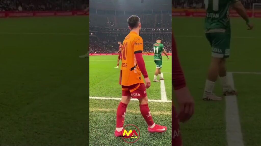 Bazı maçlarda gol olması için top da seni sevecek Dries Mertens