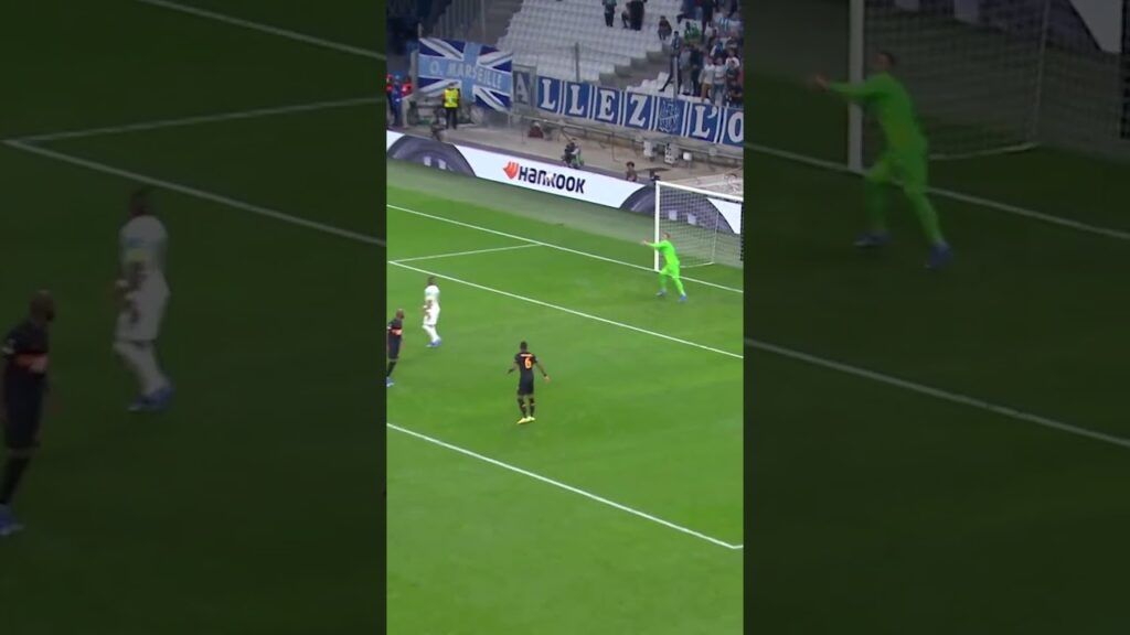 Fernando Muslera'nı eleştirenler bakın adam önceden neler neler yapıyordu. Onu eleştirmek ayıp