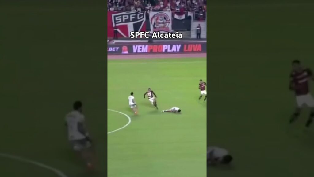 Alan Franco muito firme na zaga do Tricolor #spfctv #spfc #alcateiaspfc