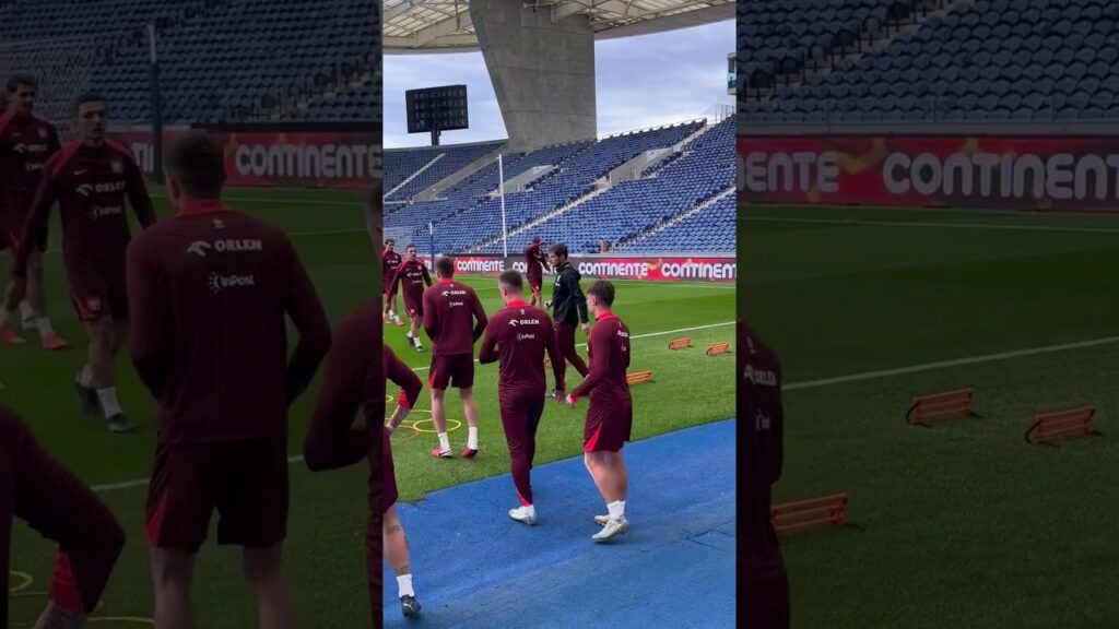 Nicola Zalewski wygłupia się na treningu reprezentacji