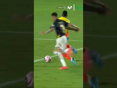 Aseguran falta clara   de #Piero Hincapié 🇪🇨 sobre  Jhon Córdoba 🇨🇴