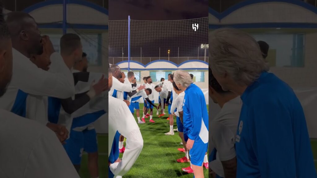 A tunnel of celebration for Yasser, Tambakti, Lodi, and Kanno 💙🔥