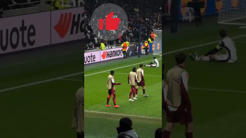 فرحه سعود عبد الحميد بهدف التعادل لروما ضد توتنهام ❤️ #سعود_عبدالحميد #روما #توتنهام