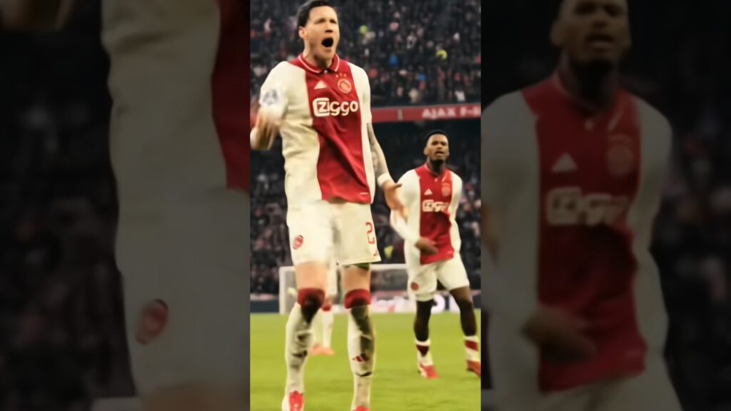 Wout weghorst  🥶 #football #ajax #weghorst #funny #skills