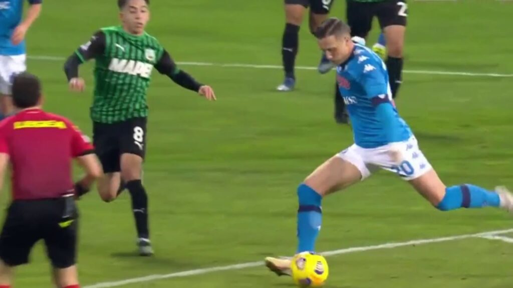 Piotr Zieliński - strzelił pięknego gola Sassuolo (03.03.2021)