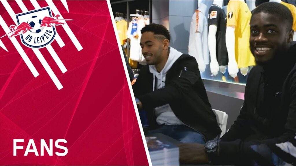 Autogrammstunde mit Dayot Upamecano und Matheus Cunha