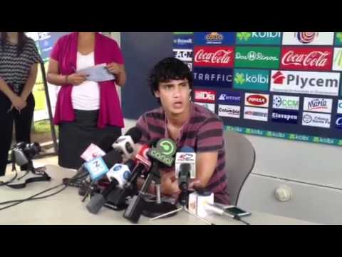 Radio Monumental: Yeltsin Tejeda