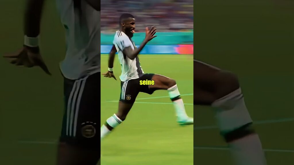 "Der wahre Grund, warum Antonio Rüdiger so läuft! 🏃‍♂️🔥"#AntonioRüdiger #Fußball #Rüdiger