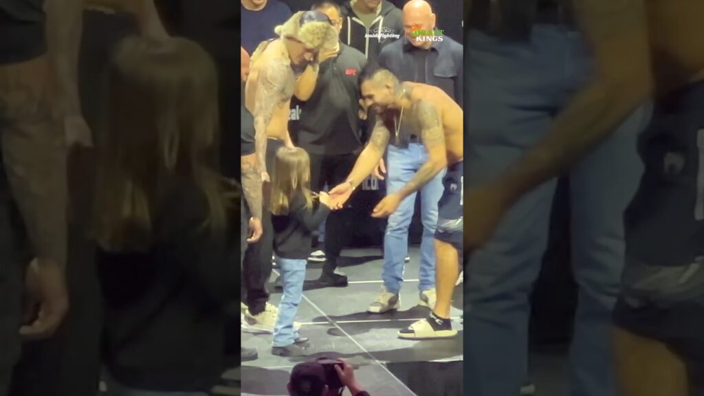 Brendan Allen’s daughter SNUBS handshake with Anthony Hernandez at face-off 😤😂❤️ #ufcseattle