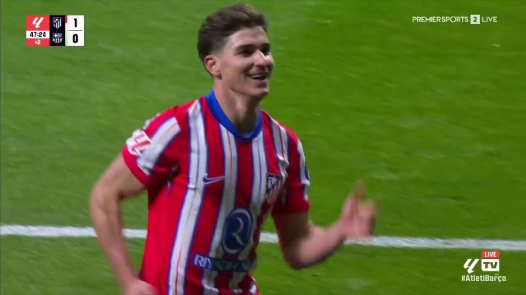 Julian Alvarez vs Barcelona