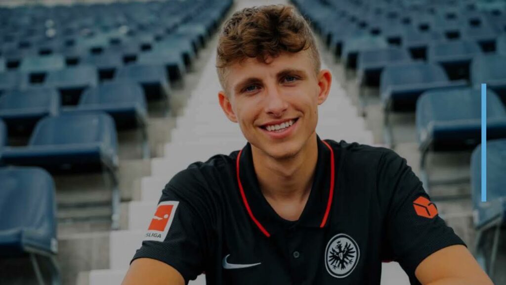 Jesper Lindström to Eintracht Frankfurt for €7M!
