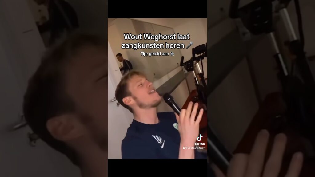 Wout Weghorst laat zangkunsten horen #woutweghorst #weghorst #zingen