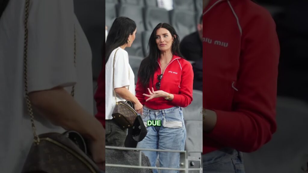 Kyle Walker's wife pleads guilty to using a mobile phone at the wheel of a £70,000 Mercedes 📱🚗