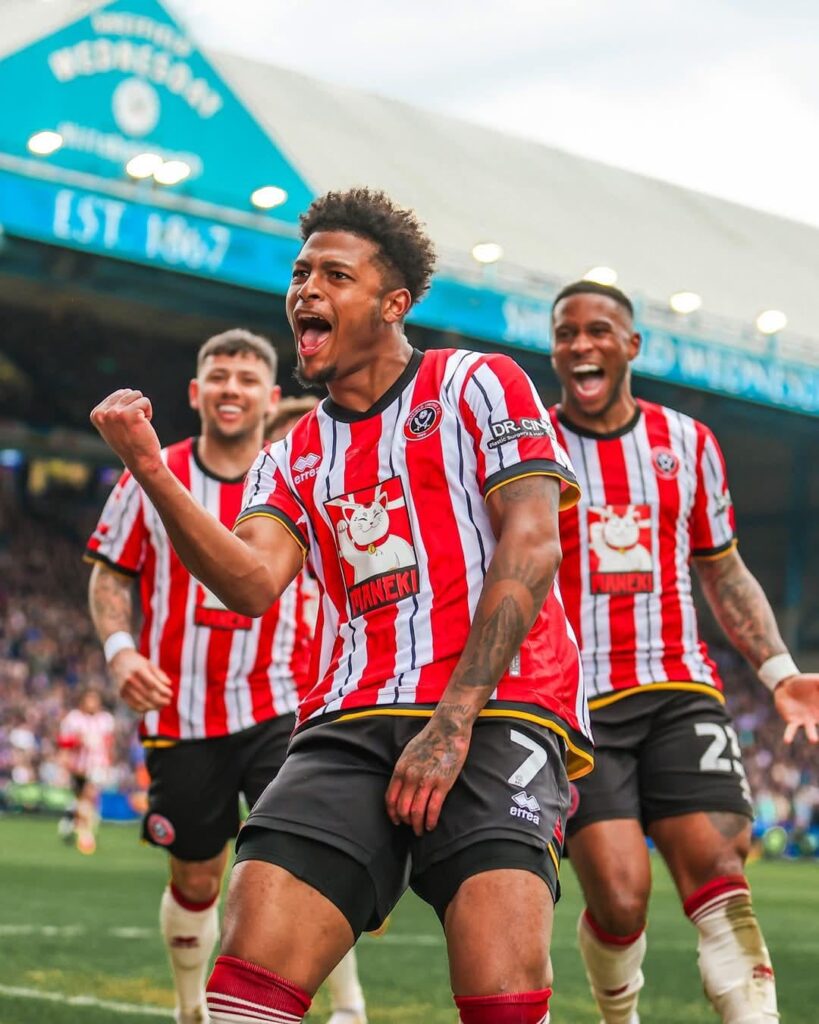 Love this pic, sums up the day perfectly.... what a win ⚔️