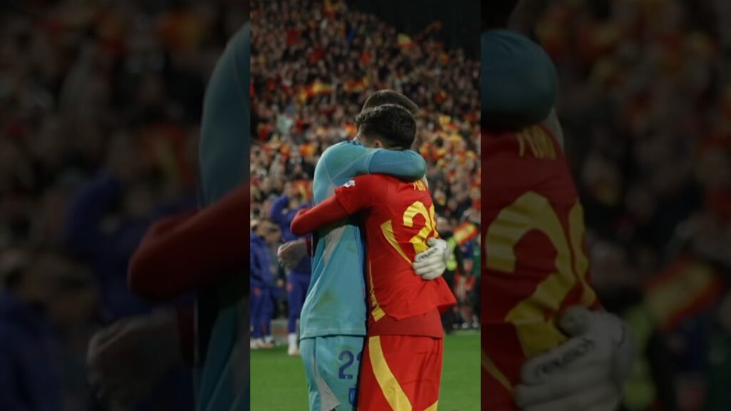 Unai y Pedri. La parada, el gol y el abrazo. #VamosEspaña | #NationsLeague