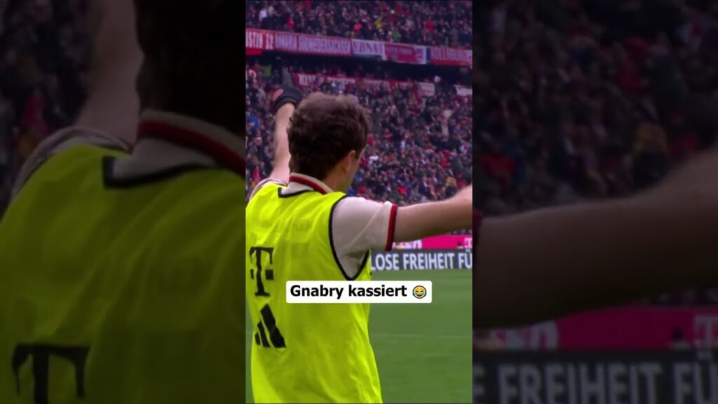 FC Bayern: Müller bejubelt Sane und klatscht Serge Gnabry #shorts