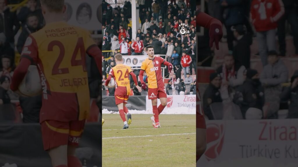 Galatasaray formasıyla ilk gol! 𝐀́𝐥𝐯𝐚𝐫𝐨 𝐌𝐨𝐫𝐚𝐭𝐚! 🤩