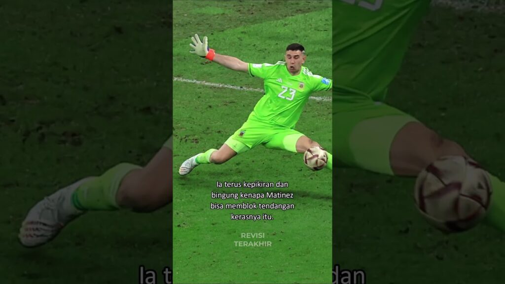 Penyelamatan Emi Martinez buat Kolo Muani tak tenang seumur hidup