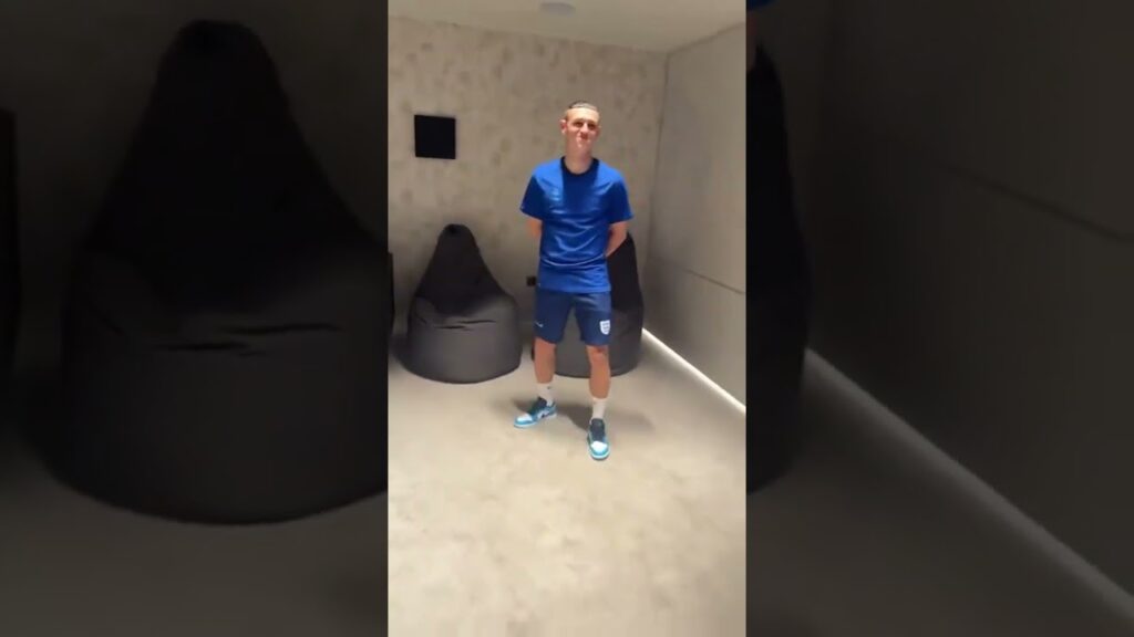 Saka asked and Phil Foden delivered 😅 (via BukayoSaka87)