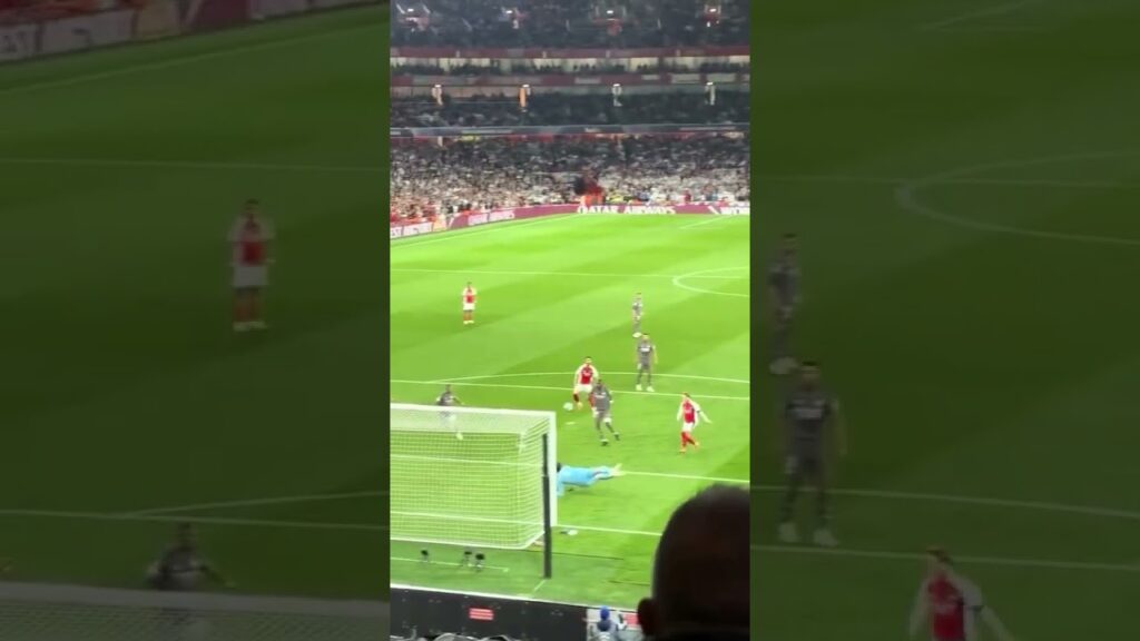 Thibaut Courtois save vs Arsenal #arsenal #arsenalfc #realmadrid #realmadridfc #thibautcourtois