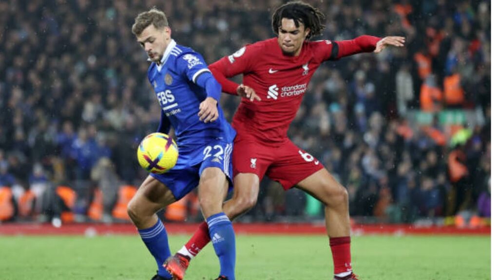Leicester City vs Liverpool 0-1. Alexander-Arnold puts Liverpool on verge of title. Details below