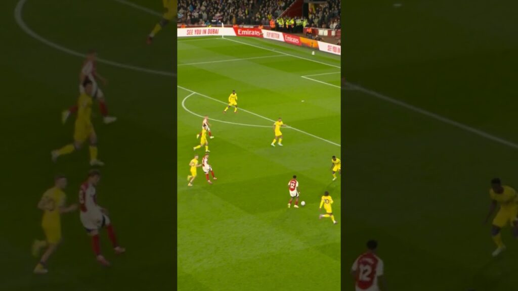 LEO TROSSARD SCORES HIS FOURTH GOAL IN AS MANY LEAGUE GAMES 🪄 #epl #arsenal #trossard #football