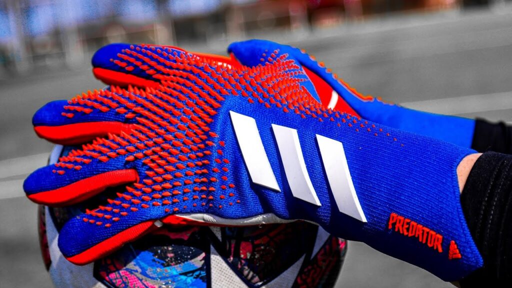 ADIDAS PREDATOR 20 PRO - Manuel Neuer Goalkeeper Gloves Test
