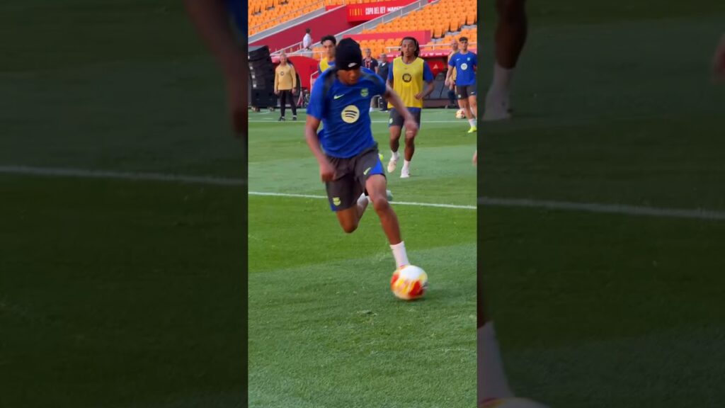 ❤️ Lamine Yamal x Frenkie De Jong à l'entraînement du Barça #football #shorts
