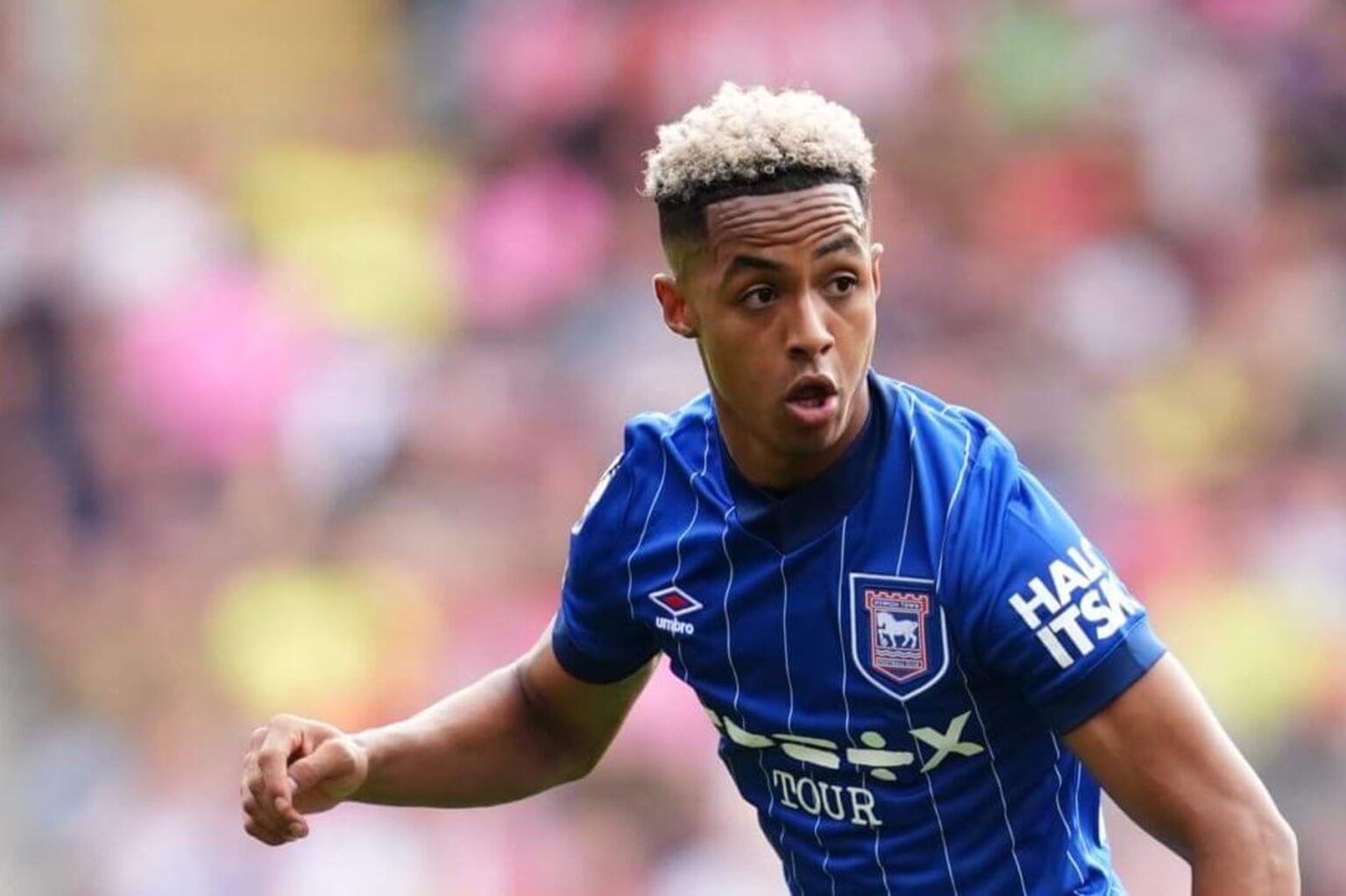 Leeds United Launches Ambitious Bid for Star Ipswich Forward Amid Premier League Return