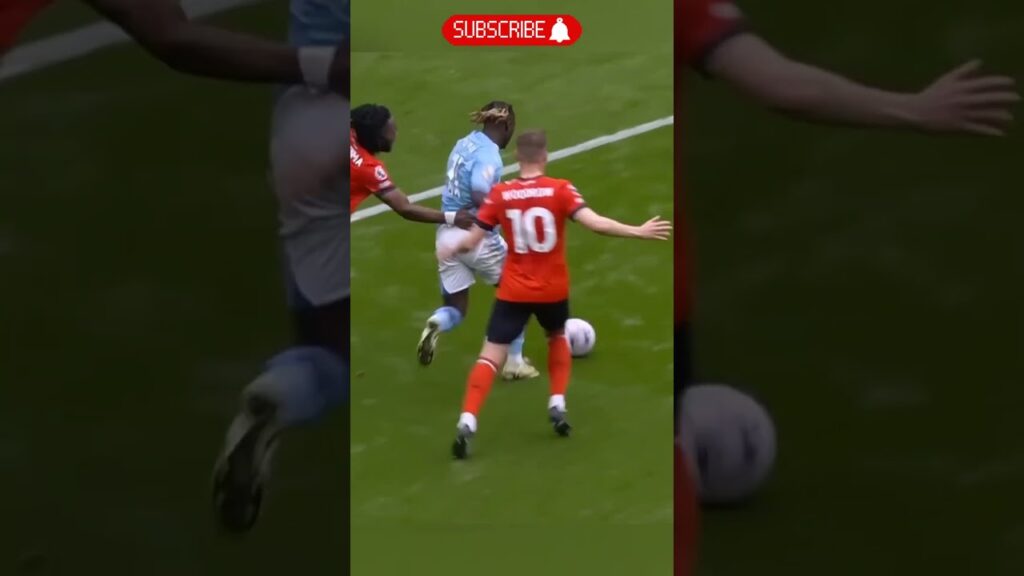 Jeremy Doku skills #manchestercity #football