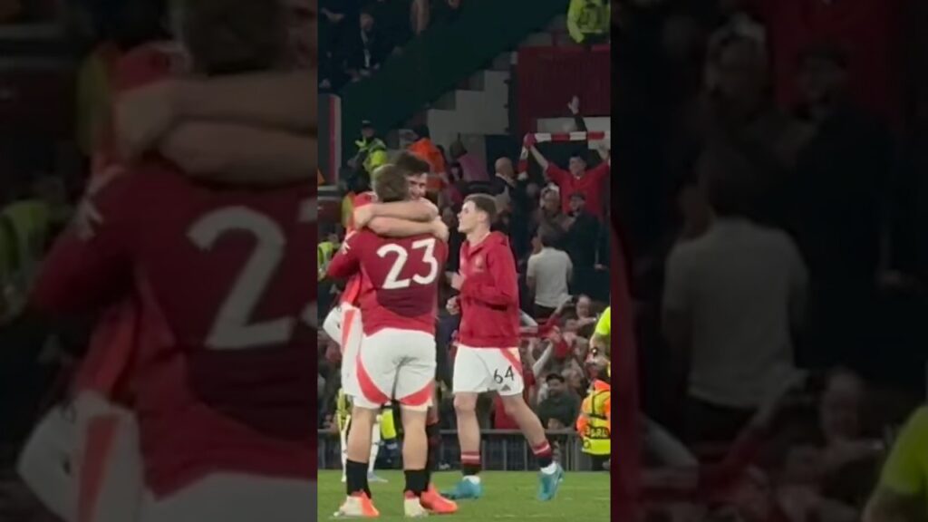 Harry Maguire Celebrates With Luke Shaw 🔥 #manchesterunited #harrymaguire #lukeshaw #oldtrafford