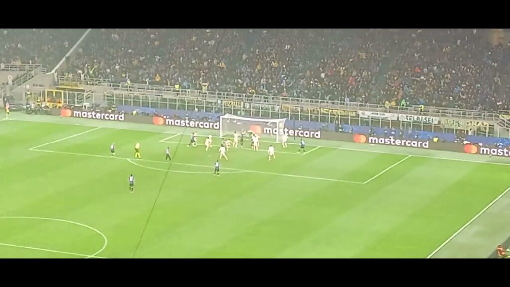 Gol Benjamin Pavard - Inter-Bayern 2-2 (2-1) - UEFA Champions League 24/25 quarter finals