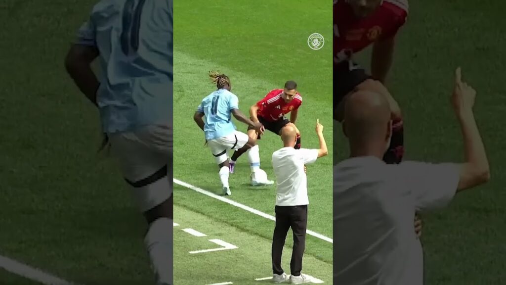 🔥 JEREMY DOKU 🤝 SENDING A FULLBACK! 🥶 #mancity #football #skills #shorts #shortsvideo #shortsfeed