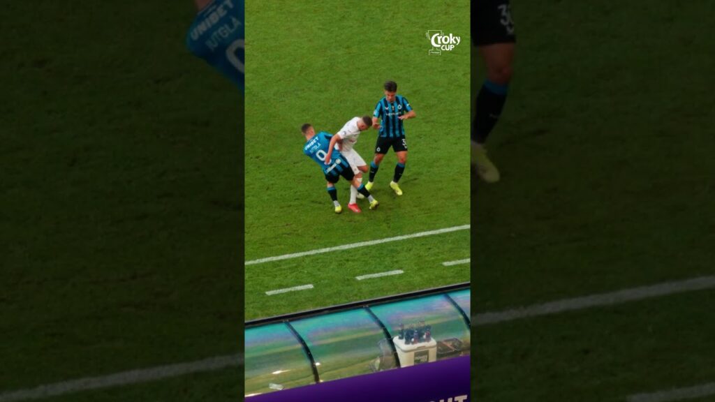 Thorgan Hazard in slow motion. 🪄🎥 #CrokyCup #CLUAND