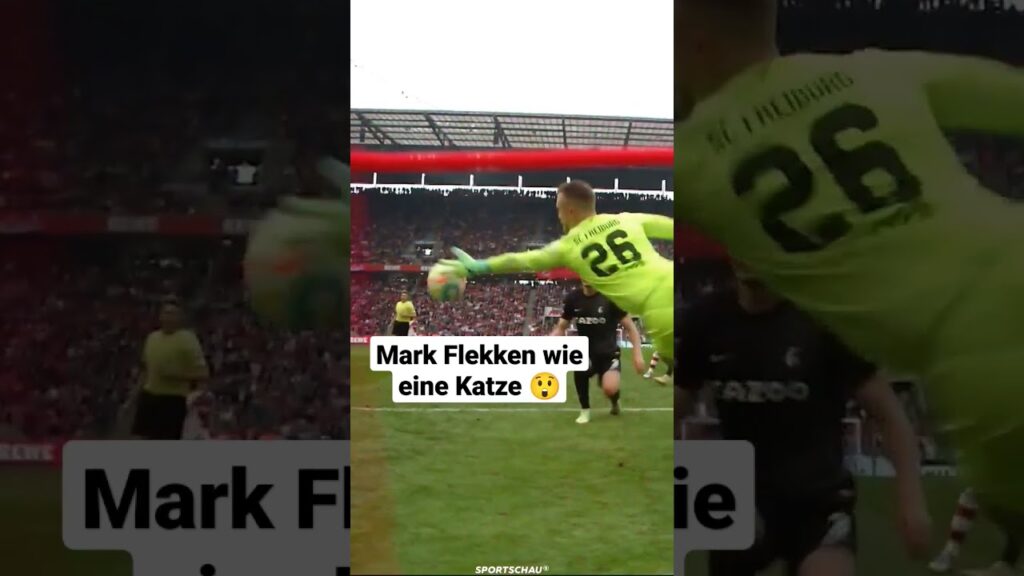 Wahnsinns-Reflex von Freiburg-Keeper Flekken | Sportschau #shorts