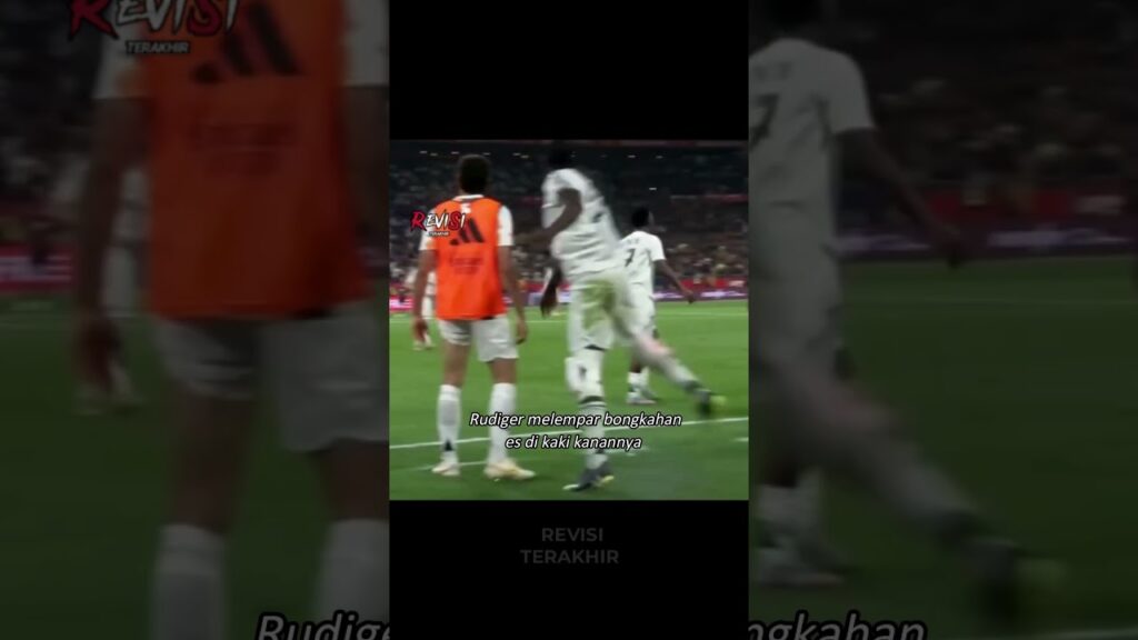 Rudiger lempar bongkahan es ke arah wasit di tengah lapangan 🤯