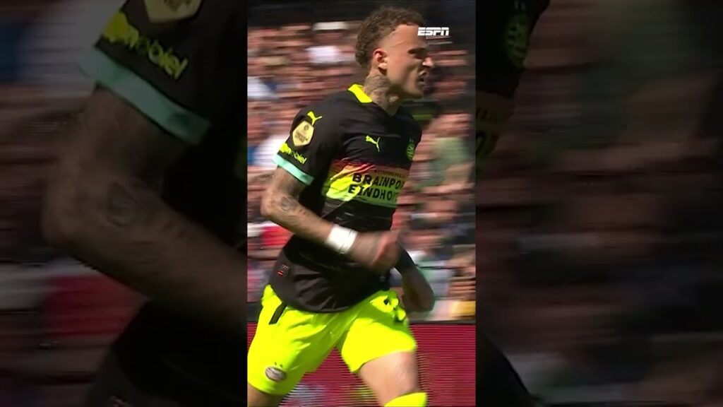 Noa Lang maakt gelijk en laat het weten aan het Feyenoord-publiek 😳