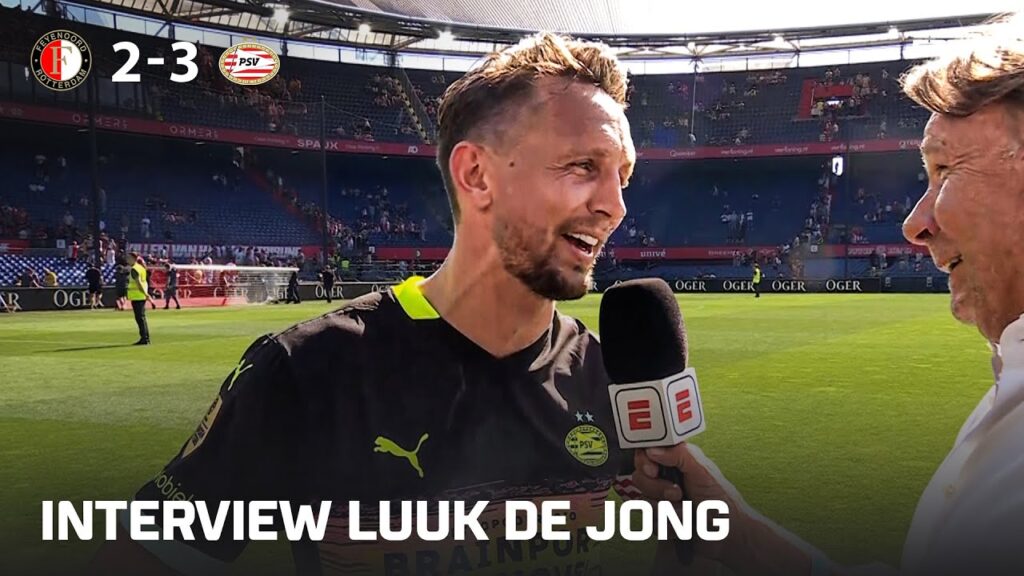 "Het was warm vandaag, maar Noa Lang was heel heet in De Kuip" 🥵🔥 | Interview Luuk de Jong