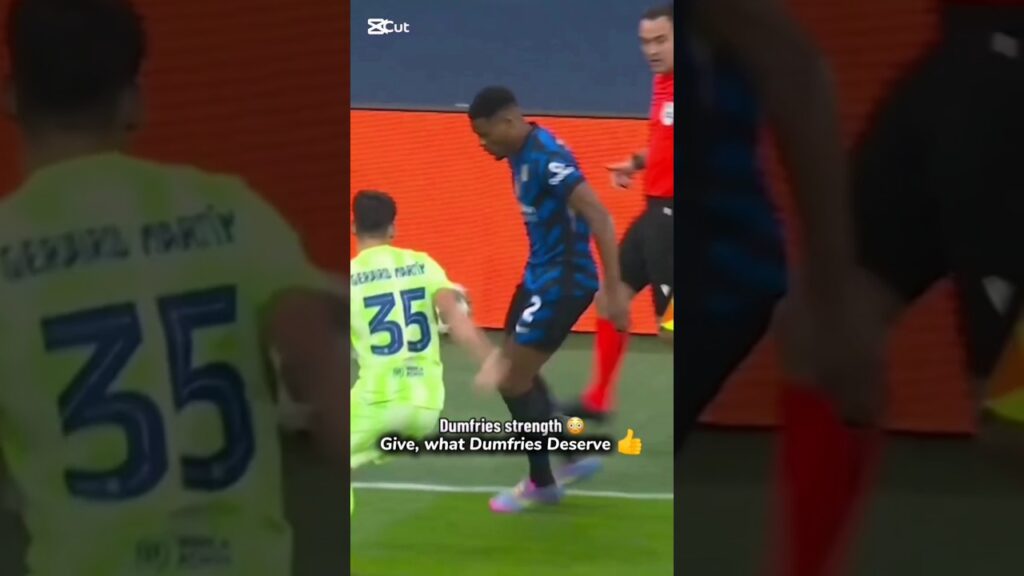 Denzel Dumfries UNREAL Strength 🤯🔥 #dumfries #inter #ucl #semifinal