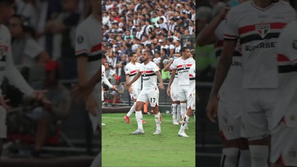 OLHA COMO A TORCIDA DO #ALIANZALIMA REAGIU AO GOL DO ANDRÉ SILVA #Libertadores