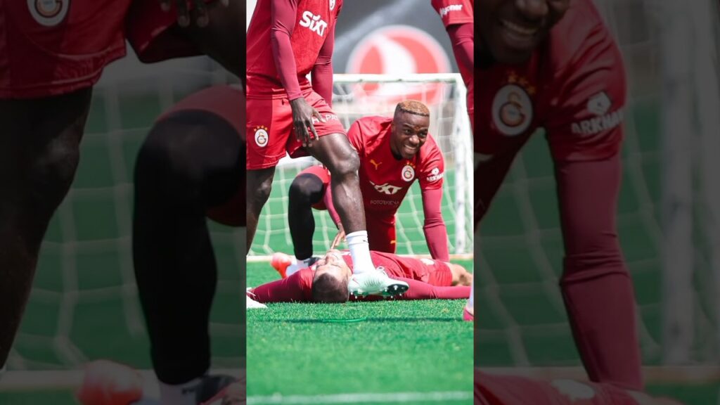 Victor Osimhen dropped Alvaro Morata by mistake 😅