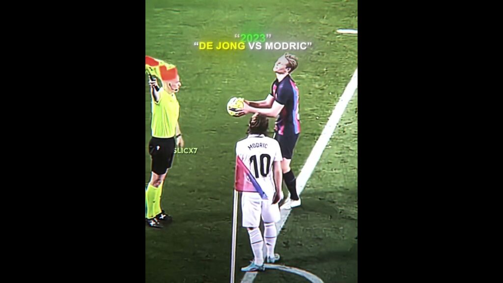 Modric & De Jong 😂