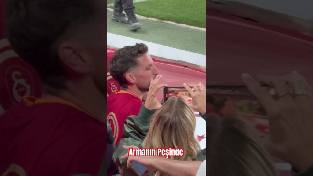 Dries Mertens Kupa şampiyonluğunu eşi ile kutladı #mertens