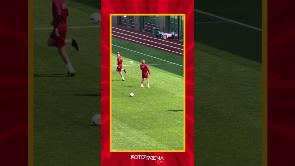 🇪🇸 Alvaro Morata antrenman öncesi gençlerle ilgileniyor. #galatasaray #morata #shorts