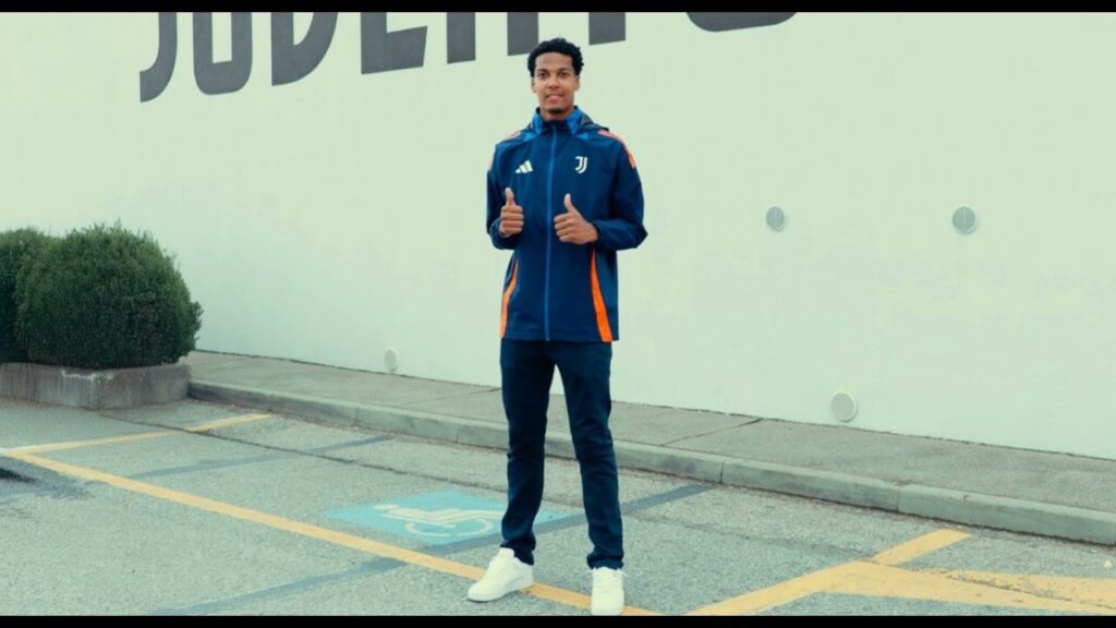 OFICIAL | SHANE VAN AARLE NUEVO JUGADOR DE LA JUVENTUS DE TURÍN