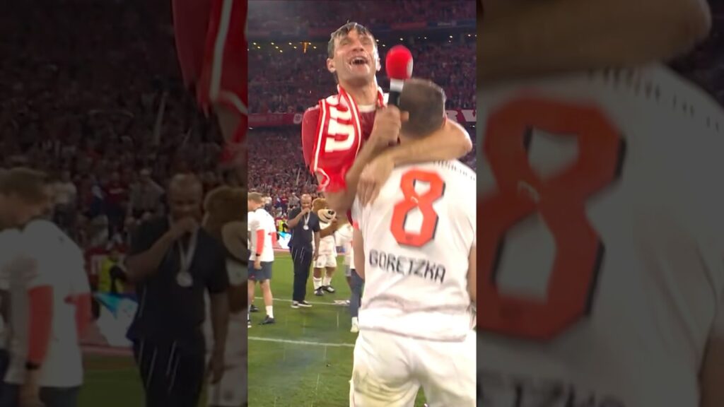 Very funny! 😁💪#miasanmeister #leon #fcbayern #esmuellert #bundesliga #goretzka