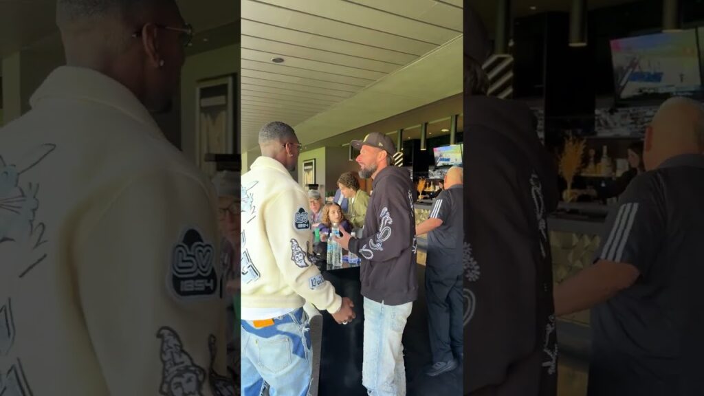 A surprise with an old friend | Giroud x Pogba 🇫🇷